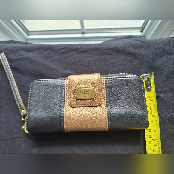 Fossil wallet - Picture 2 of 5